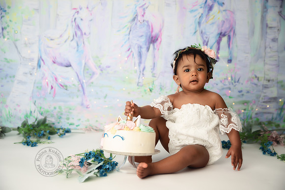 Cake smash unicorns